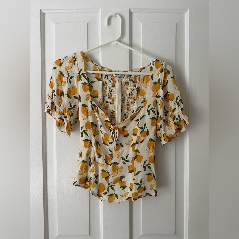 Reformation Delevan Lemon Top Size 6